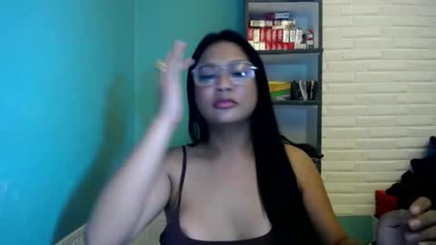 sexuallyattractive_mae online show from May 24, 3:58 am