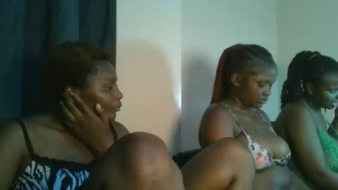 sexxy_amira online show from November 7, 6:32 pm