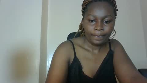 sexxy_amira online show from October 12, 9:35 am