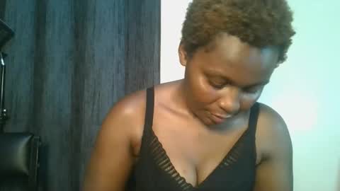 sexxy_amira online show from October 29, 4:47 am