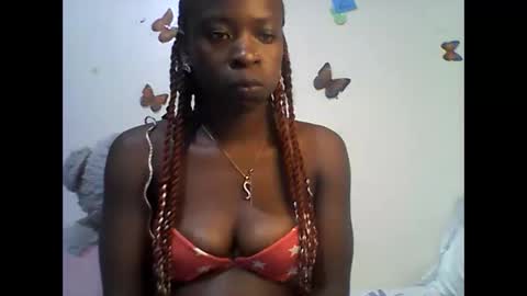 Snapshot of sexy_annbel chatting on October 31, 9:42 am Ann online show from October 31, 9:42 am