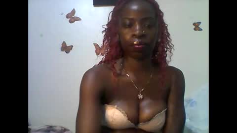 Snapshot of sexy_annbel chatting on October 3, 10:40 pm Ann online show from October 3, 10:40 pm