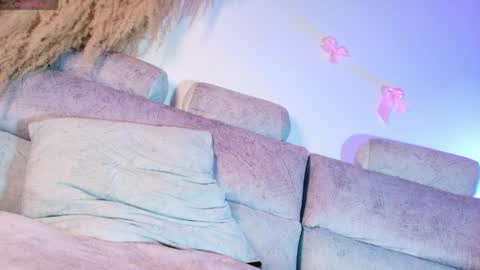 sexy_bellaa online show from April 8, 11:19 pm