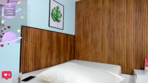 sexy_curlylady online show from May 20, 2:30 am