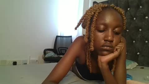 sexy_ebony_nica online show from January 24, 8:34 am