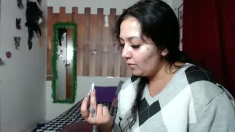 sexy lolas online show from February 2, 6:58 am