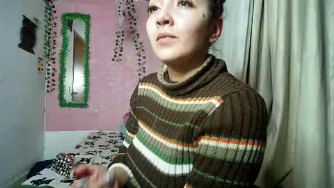 sexy lolas online show from January 14, 4:53 am