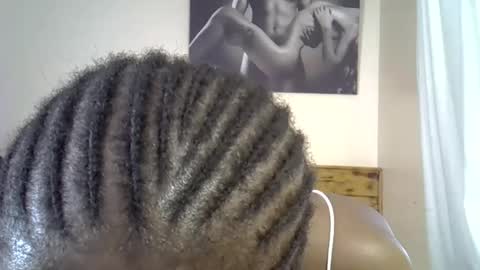 SEXY MOMAH online show from February 25, 7:45 am