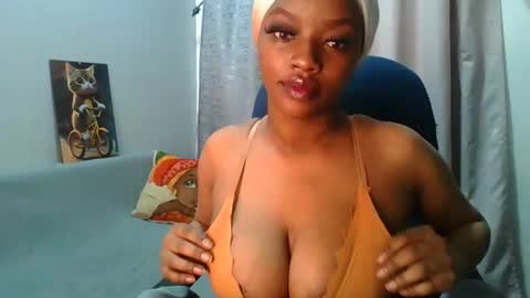 Snapshot of sexy_sweetcandy chatting on October 21, 6:29 am sexy sweetcandy online show from October 21, 6:29 am