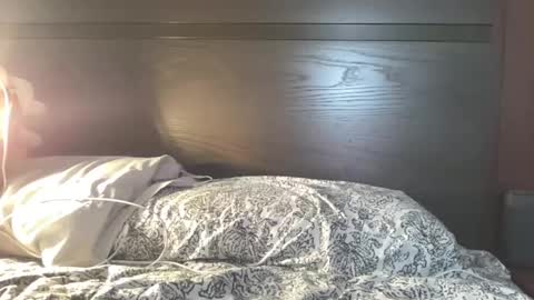 Alice Skay online show from February 7, 7:28 pm