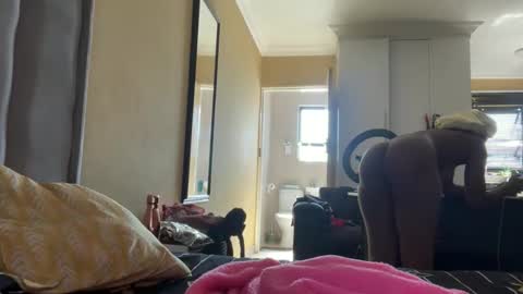 sexyasszeeee online show from February 11, 7:34 am