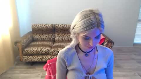 sexybeatriice online show from October 26, 7:53 am