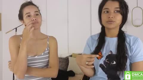 chanell and yina online show from January 13, 1:52 pm