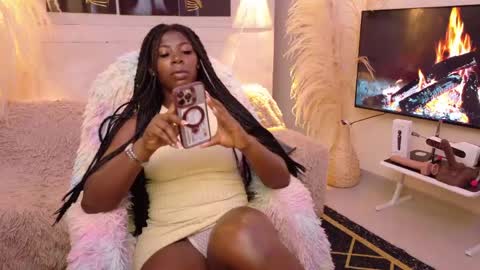 hotebony online show from April 13, 7:40 pm