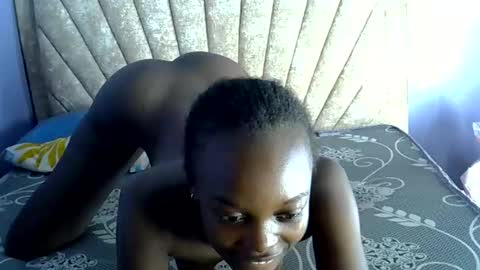 SexyIcey online show from April 8, 2:03 am