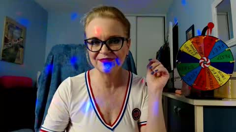 Jenny online show from September 10, 8:10 pm