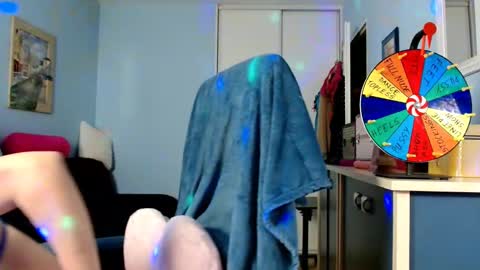 Jenny online show from October 15, 8:31 pm