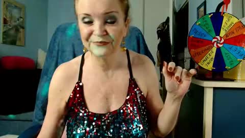 Jenny online show from November 12, 9:39 pm