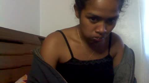 sexylarra12 online show from June 22, 5:26 am