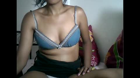 sexylarra12 online show from December 29, 8:44 am