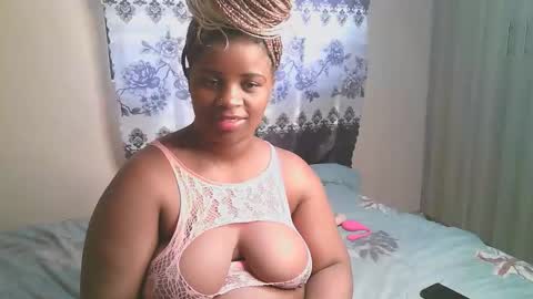 sexylucy33 online show from February 23, 1:57 pm