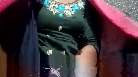 sexymaya8642 online show from December 1, 1:47 am