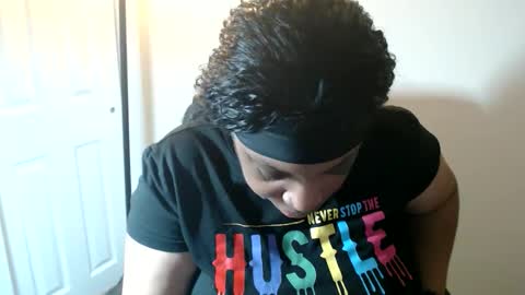 SexyMona online show from April 21, 8:10 am