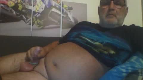Snapshot of sexypaa chatting on October 22, 6:53 pm sexypaa online show from October 22, 6:53 pm