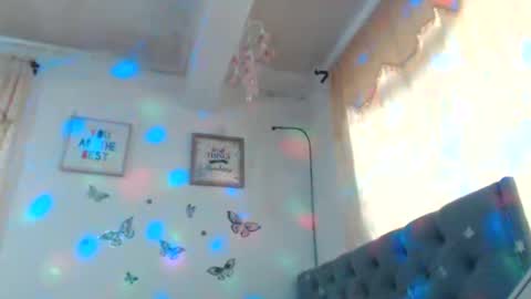 Venus Independent Model online show from January 4, 7:34 pm