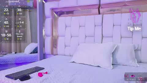 Kendall online show from April 6, 12:17 pm