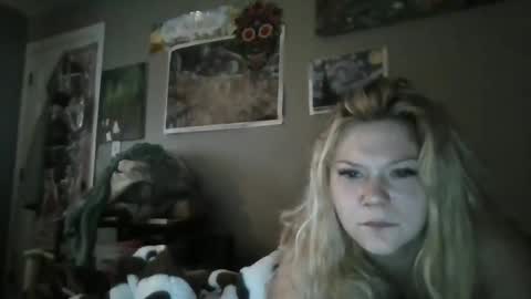 sexysquirtingfairy online show from October 7, 1:34 am