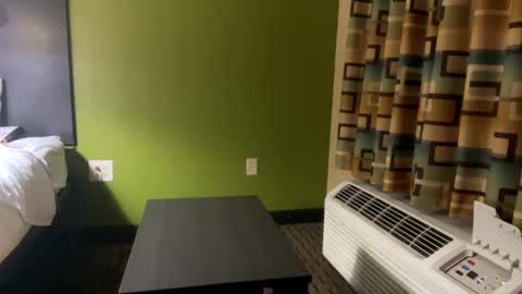 Smooth bi guy online show from September 12, 7:43 am