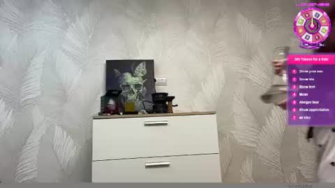 sexyvaleriya online show from June 25, 12:10 pm