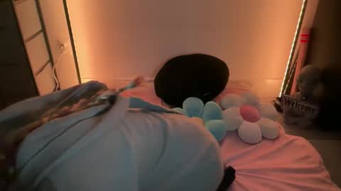 shadebabe online show from November 1, 6:56 am