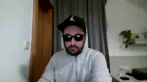 shadez4ever online show from June 16, 7:18 pm