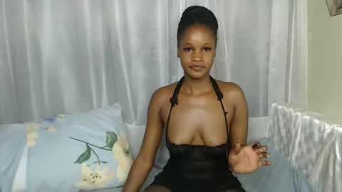 Snapshot of shaky396294 chatting on October 13, 1:13 pm shaky xxx online show from October 13, 1:13 pm