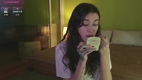 Sade online show from September 15, 12:34 am