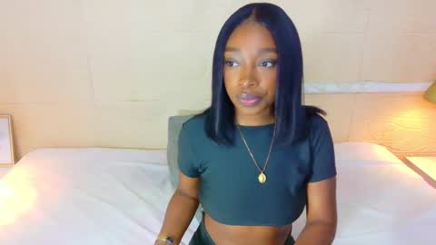 Catalina online show from March 19, 8:03 pm