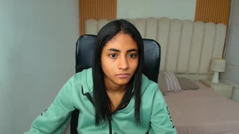 shanelle online show from February 28, 3:54 am