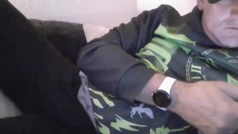 shanewest311 online show from April 8, 9:23 am