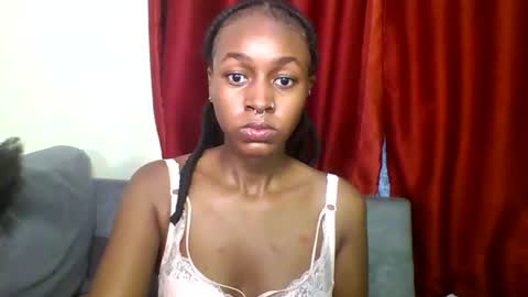 shania_sleigh online show from March 25, 12:01 pm