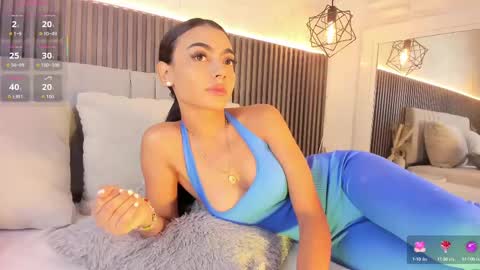 Snapshot of shanonclark chatting on October 1, 7:24 pm SHANON online show from October 1, 7:24 pm