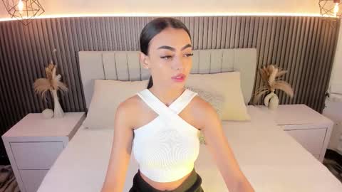 Snapshot of shanonclark chatting on September 30, 7:13 pm SHANON online show from September 30, 7:13 pm