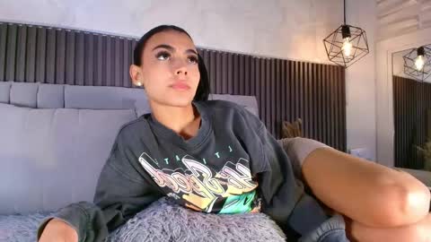 SHANON online show from April 20, 7:06 pm