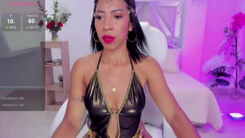 Snapshot of shantall_wills chatting on February 16, 8:11 pm Shantall wills online show from February 16, 8:11 pm