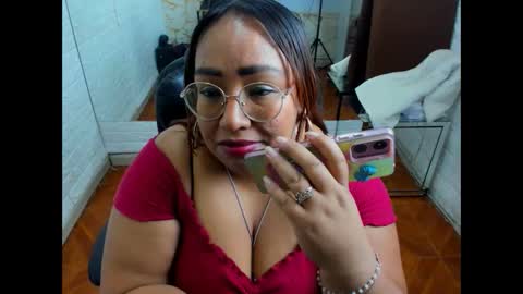 Shara Oz online show from February 1, 2:30 am