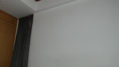 sharickleon11 online show from November 30, 1:23 am