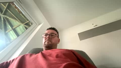 Sharksboy online show from December 31, 8:59 am