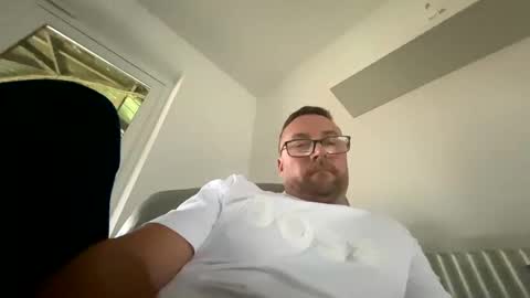 Sharksboy online show from December 28, 2:42 pm