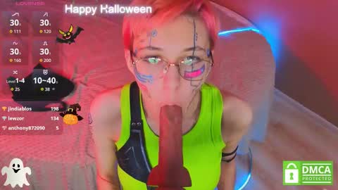 Snapshot of sharli_rose chatting on October 31, 6:30 pm Sharli online show from October 31, 6:30 pm